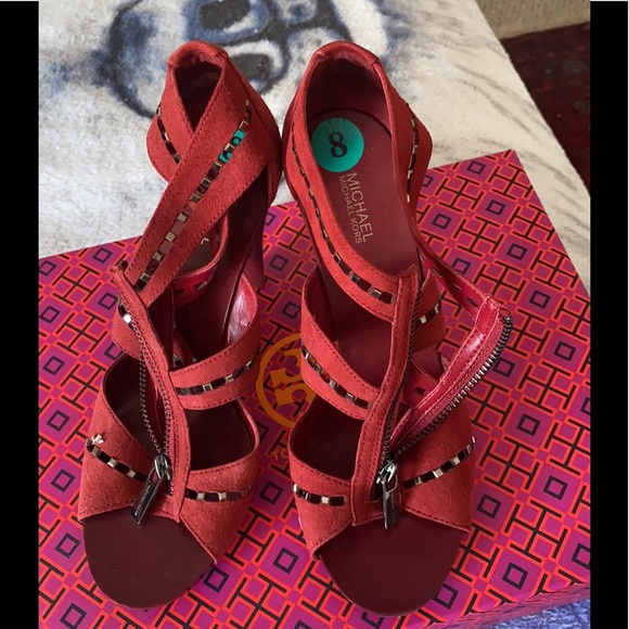 Micheal Kors sandal - Picture 1 of 4
